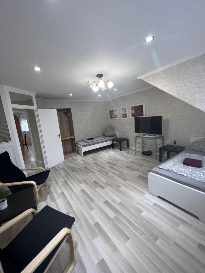 Zentral Gelegenes Apartment In Moenchengladbach Mit W-Lan מראה חיצוני תמונה